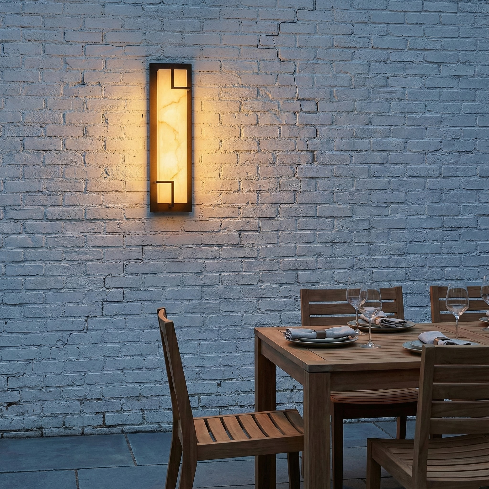 KanneLux | Elegant Vertical Wall Sconce Light with Marble Effect 6