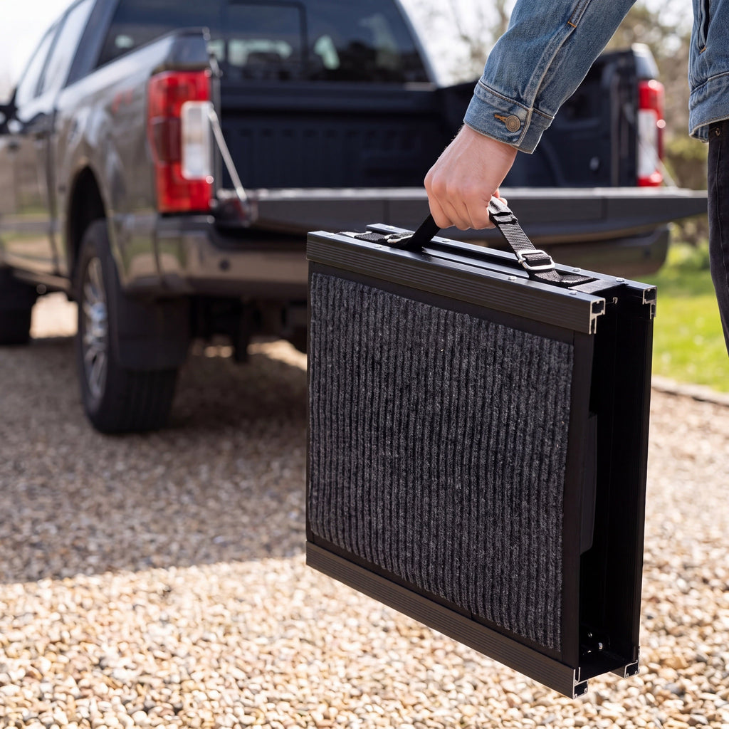 Tor Heavy-Duty Dog Ramp for Truck Beds, 250 lb, 63 or 71 Inches — view 4